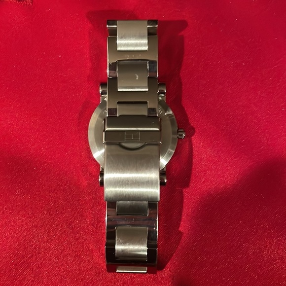 Tommy Hilfiger Mens Stainless Steel Water Resistant Watch - Picture 9 of 10